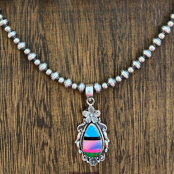 ❤️ Southwestern Stunning Aurora Opal Multi-Stone Inlay 925 Pendant 7.29gm - Picture 2 of 11